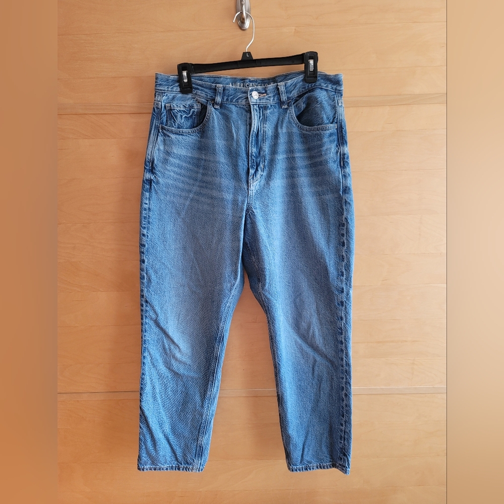 American Eagle Mom Jean